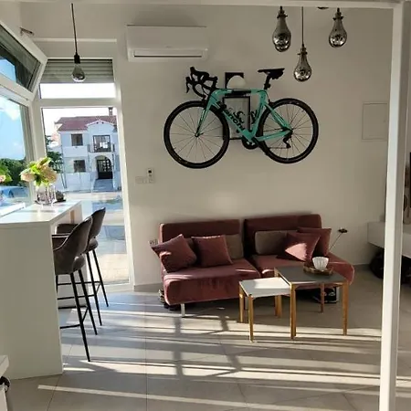 Studio Apartment Love Apartment